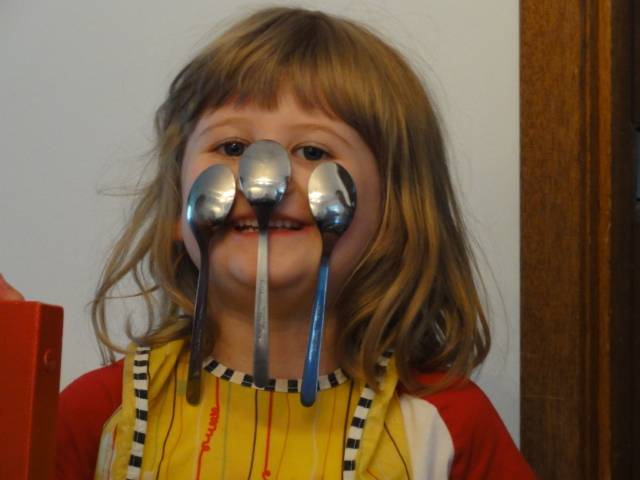 Picture:  The grand finale - three spoons.  No hands.  No glue.