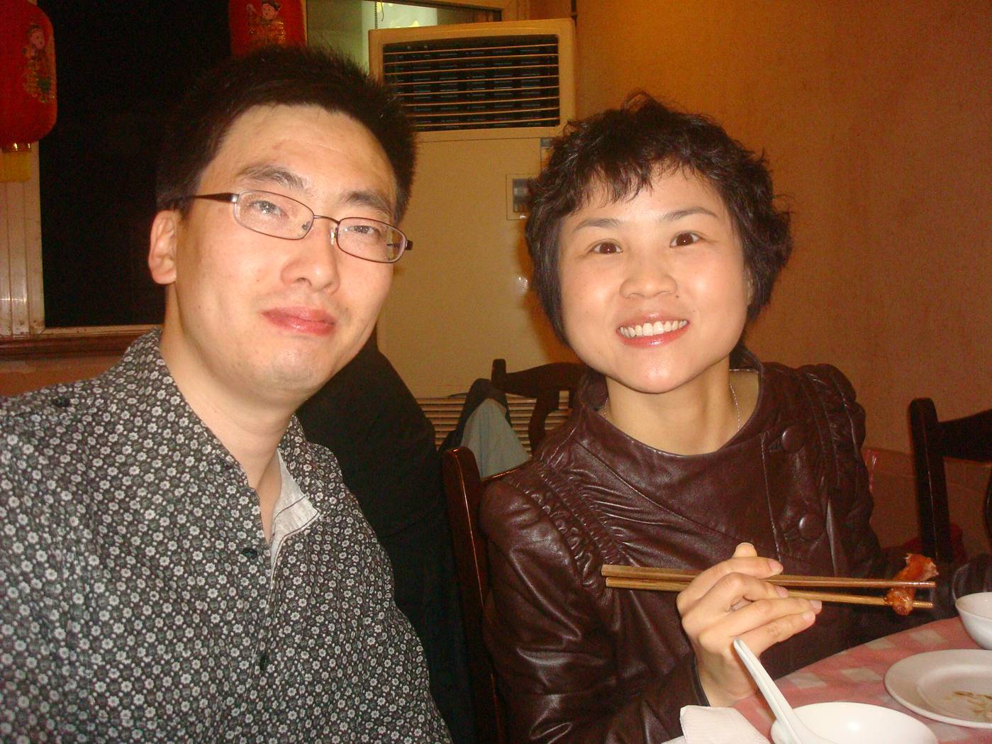 Picture: Guests at our Chinese wedding celebration: Simon and Lv Min were our students in Weihai, five years ago.  They now live and work in Shanghai.  Shitang Cun, Wuxi, China