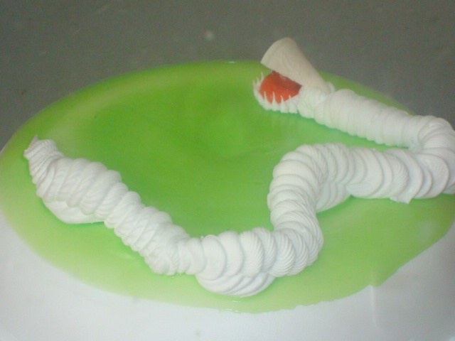 cake decorating - the dragon's naked body