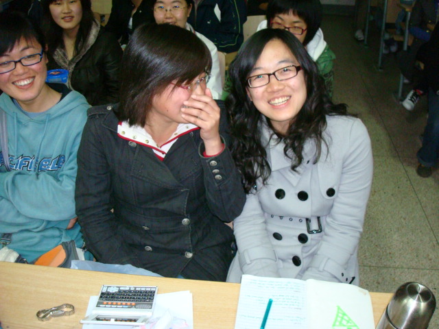 Chinese students at the Special Class for Non-English Majors,  Jiangnan University,  Wuxi,  China
